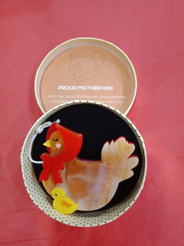 Proud Mother Hen Brooch (Carmen Hiu 2020) Easter