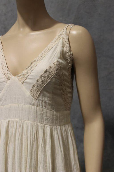 Calico Lace Bust Midi Dress